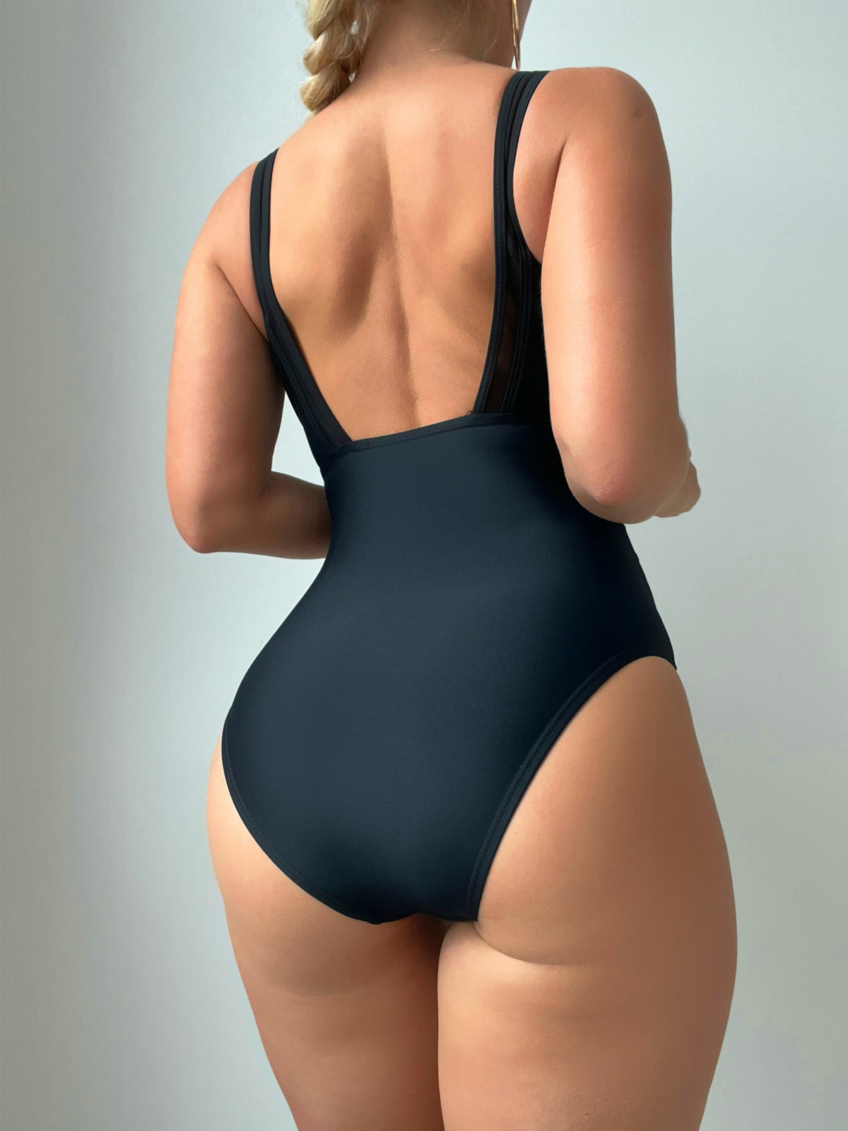 Contrast Mesh V Neck One Piece Swimsuit Tummy