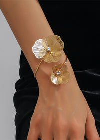 Vintage Flower Necklace